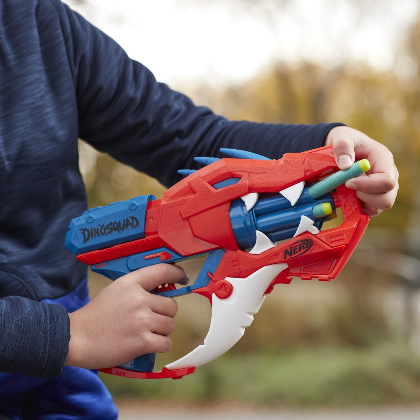 Nerf DinoSquad Raptor-Slash Dart Blaster, 6-Dart Rotating Drum, Slam Fire Action, 6 Official Elite Darts, Velociraptor Dinosaur Design