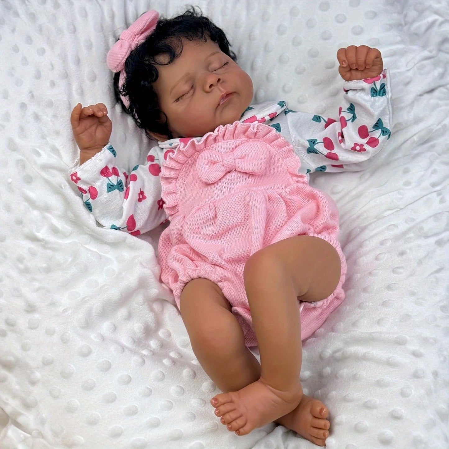 GUESSBELLY 50 CM Asleep Reborn Black Brown Skin Baby Doll Toy for Girl Lifelike Vinyl Limbs Cloth Body Doll Lovely Handmade Birthday Gift Play House