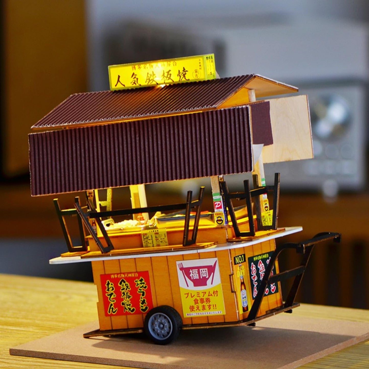 DIY Diorama Teppanyaki Shop Dollhouse Model, Japanese Street Food Cart Model Set, Miniature Ramen Shop Display, with Detailed Food Accessories, Home