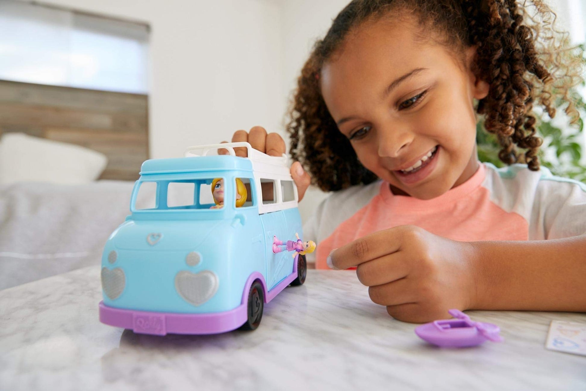 Polly Pocket Glamping Van with Dual Camping for 3-inch Polly Doll & Micro Polly Doll; Van Opens to Living Area & Trunk Opens to Micro Living Area Plus