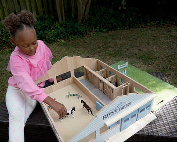 Breyer Horses Breyer Farms Deluxe Arena Stable | 24 Piece Playset | 2 Stablemates Horses Included | 24.25" L x 22" W x 10.5" H | 1:32 Scale | Model