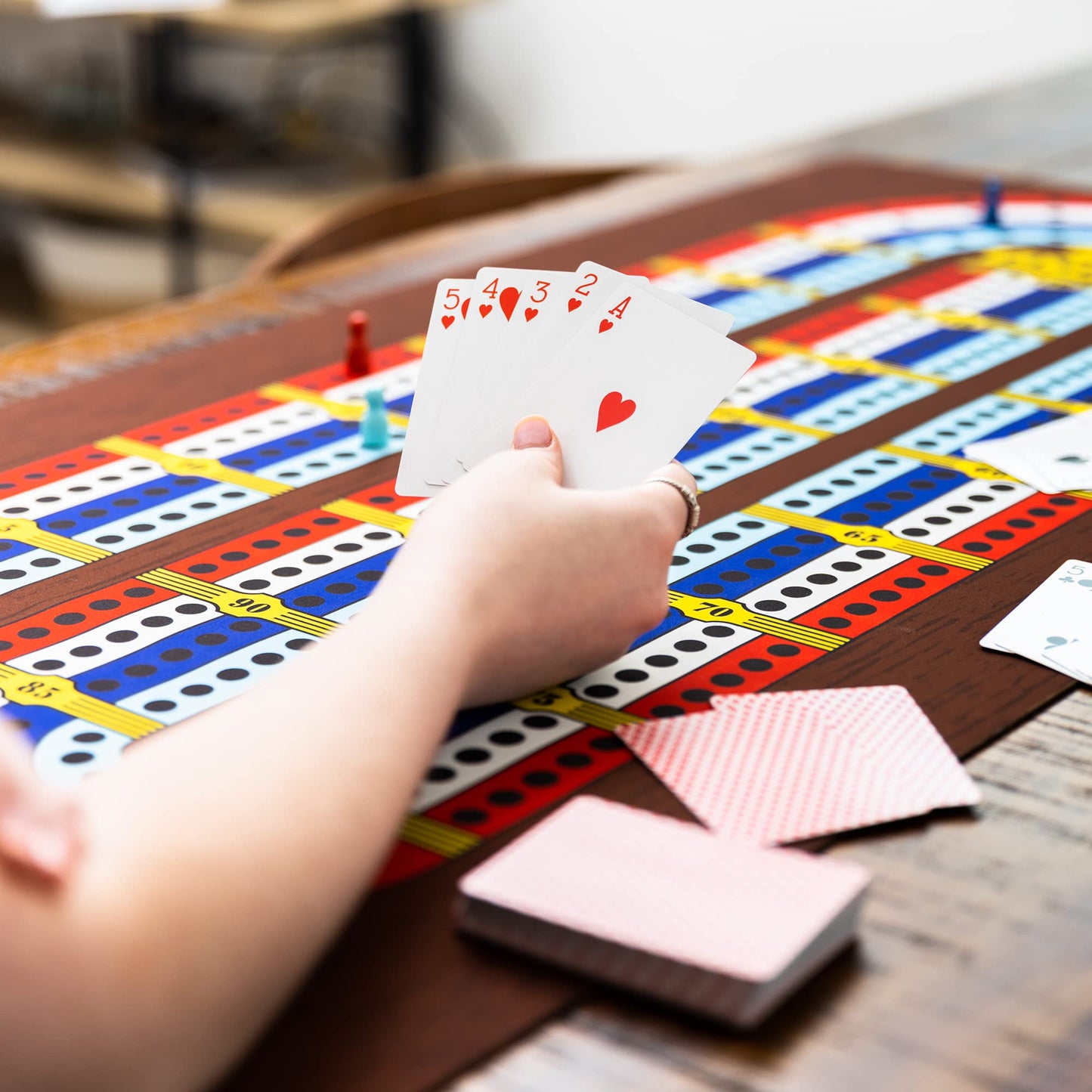 Tabletop Cribbage - Giant Spill-Resistant Neoprene Track Game Board (22" x 40") with 9 Pawns, Deck of Cards, & Travel Carry Bag - Classic Family Board
