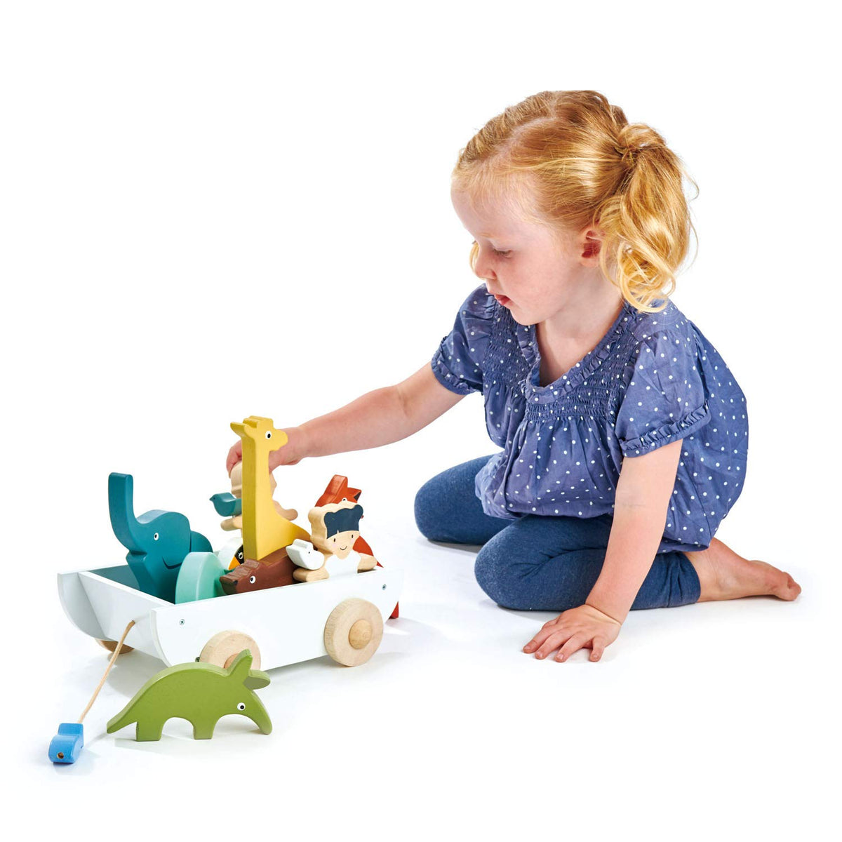 Tender Leaf Toys - The Friend Ship - 12 Pieces Pull Toy Ship Set with Stackable Animals and Friend Figures - Early Learning, Creative and Imagination