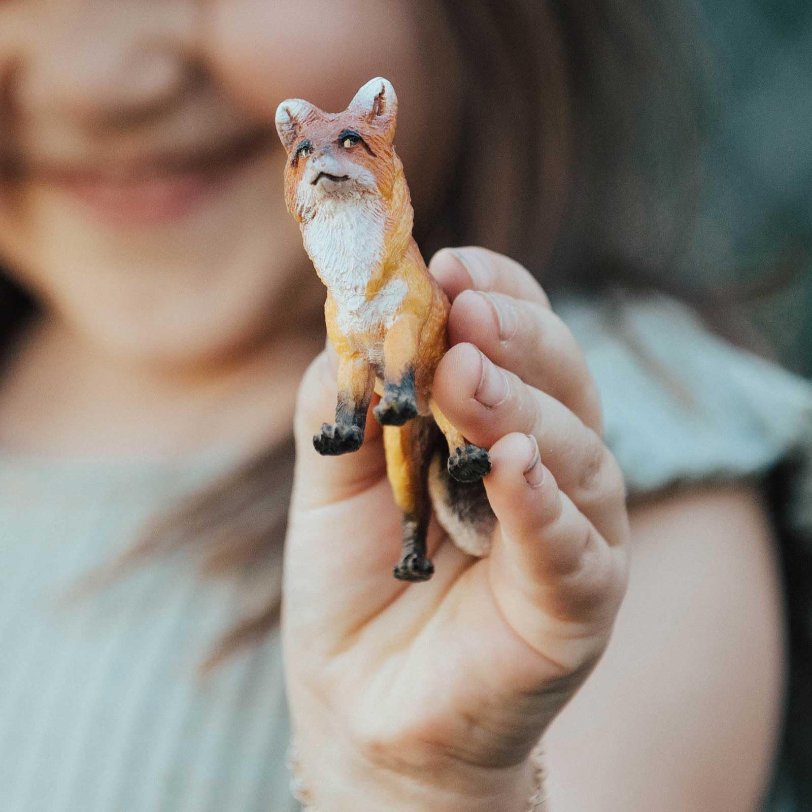 Safari Ltd. Red Fox Figurine - Detailed 3.5" Plastic Model Figure - Fun Educational Play Toy for Boys, Girls & Kids Ages 1+
