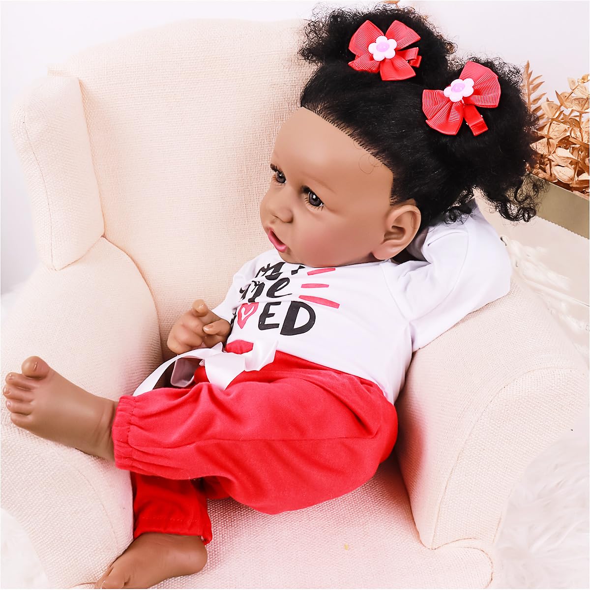 kgniess me Lifelike Black Reborn Baby Dolls 22 Inch Baby Soft Body Realistic Newborn Baby Dolls African American Real Life Baby Dolls Cloth Body Doll