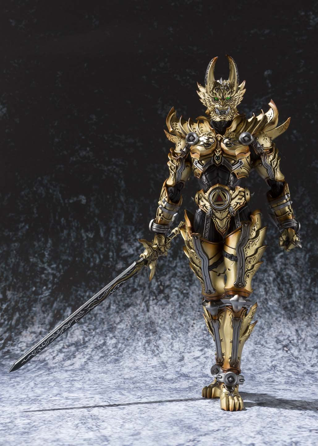 TAMASHII NATIONS Bandai Ougonkishi Garo (Saezima Kouga) Garo Action Figure