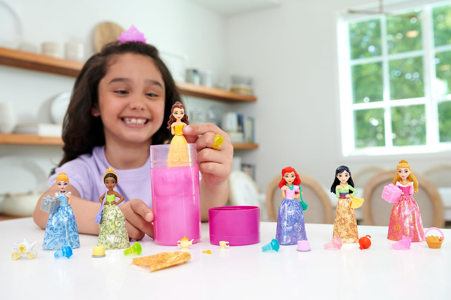 Mattel Disney Princess Small Doll Royal Color Reveal, 6 Surprises Include 1 Doll & 5 Accessories, Party Theme (Dolls May Vary)