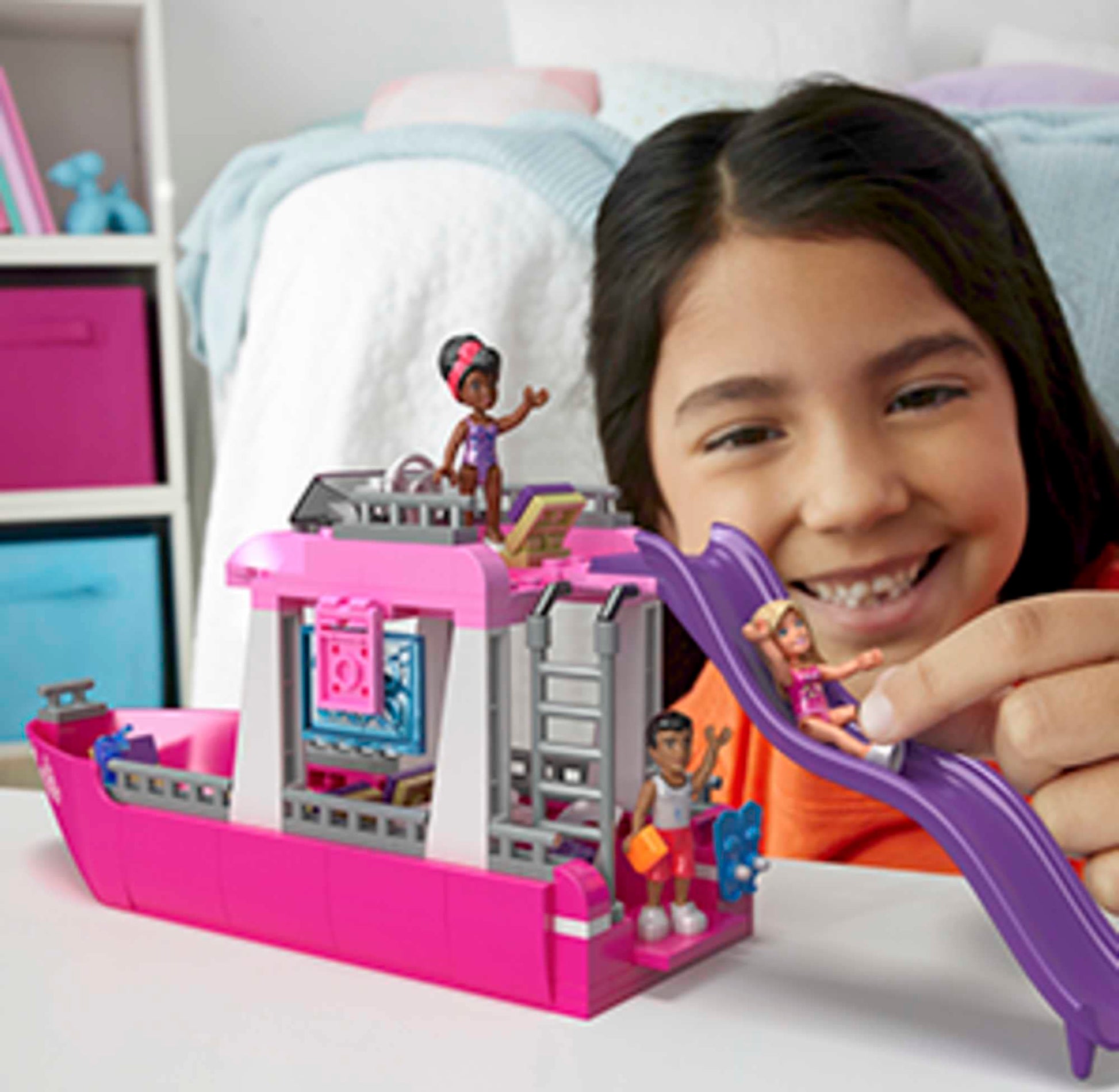MEGA Barbie Kids Building Toy Set, Malibu Dream Boat with 317 Pieces, 2 Micro-Dolls and Accessories, Pink, Ages 6+ Years