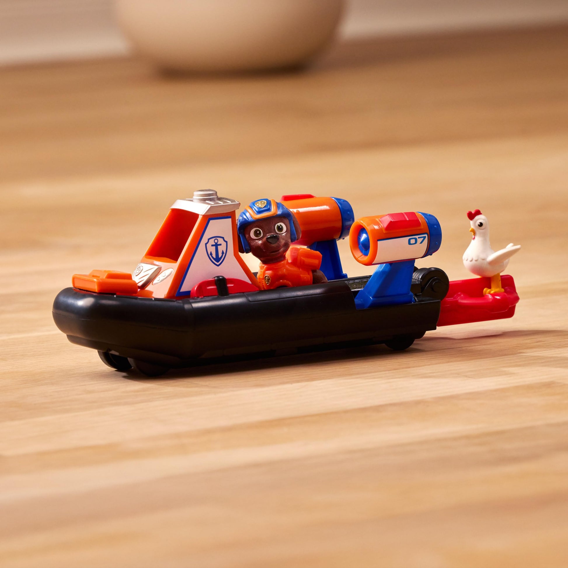 Paw Patrol: Search & Rescue Zuma Hovercraft Water Vehicle with 2 Characters Backload Toy Boat Toys for Kids Girls 3+ Years