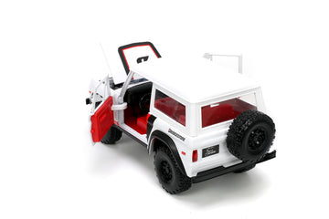 Jada Just Trucks 1:24 1973 Ford Bronco Bridgestone Die-Cast Truck & Tire Rack, Toys for Kids and Adults(White/Red)