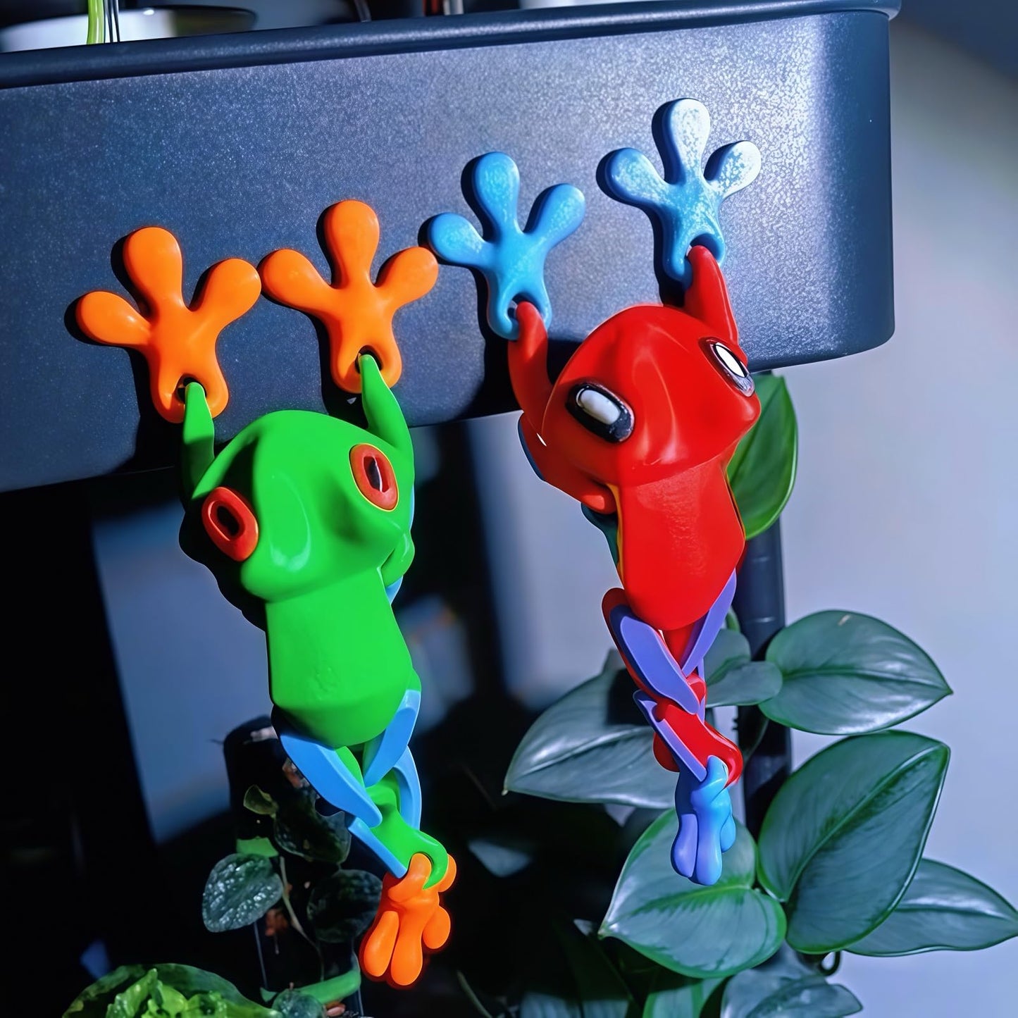 3D Printed 7.92-inch Magnet Frog Toy, Articulated 3D Printed Animals Toys, Can be Used for Refrigerator/Car Decoration. (Cyan)