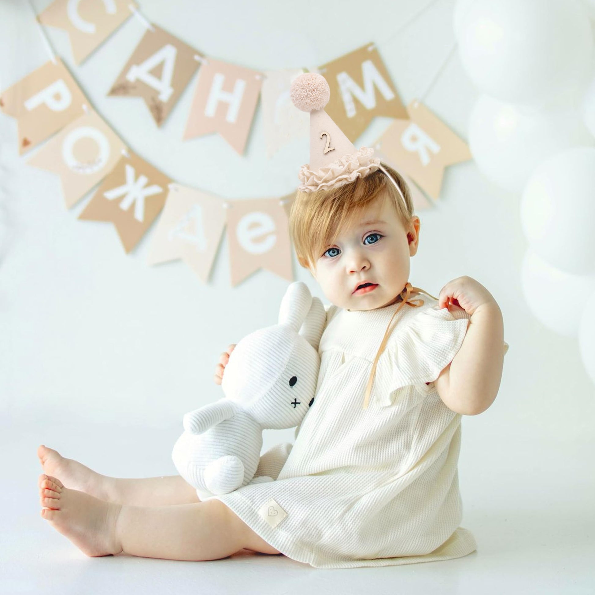 WAHAWU Lace 2nd Birthday Hat - Two Sweet Birthday Decorations,Lace Flower Princess Party Crown,Beige Cone Hat for Cake Smash,Second Floral Party