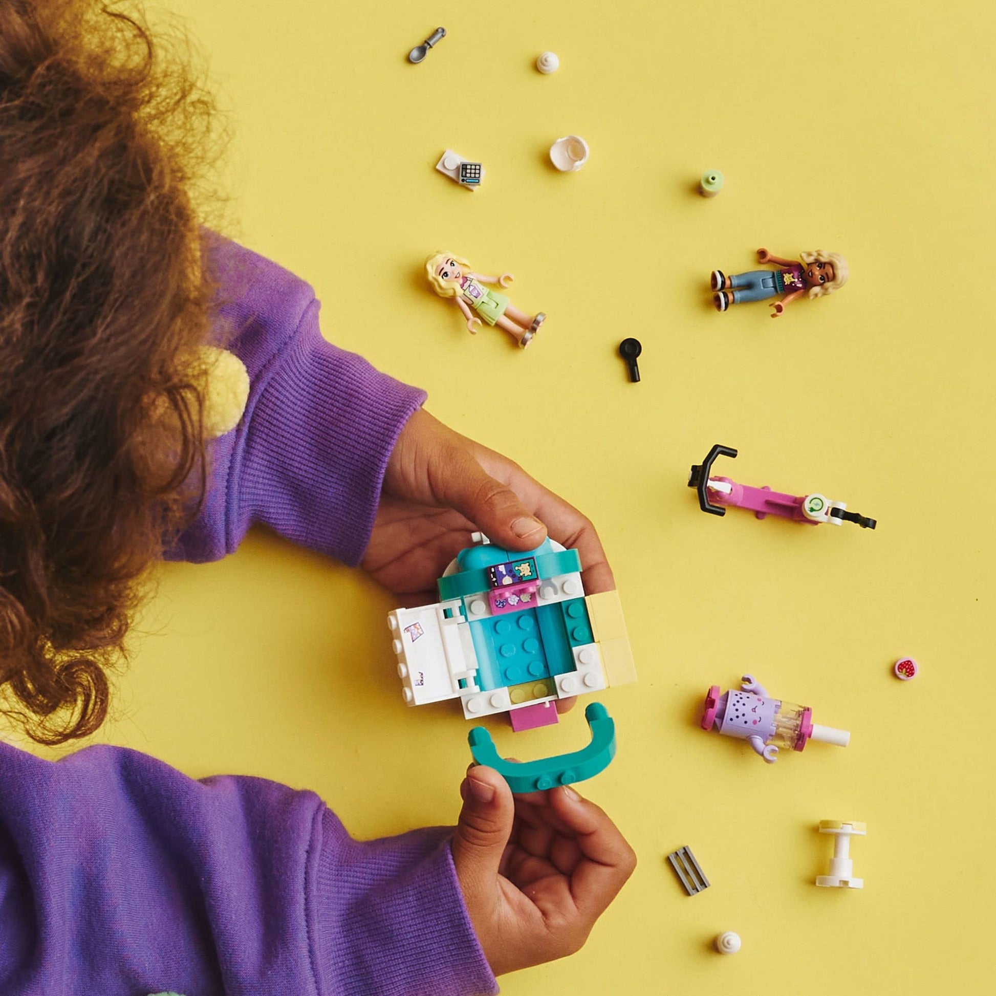 LEGO Friends Mobile Bubble Tea Shop Toy Building Set 41733, Fun Pretend Play Toy Vehicle Set with Toy Scooter, Mobile Cart, Cash Register, Play Store