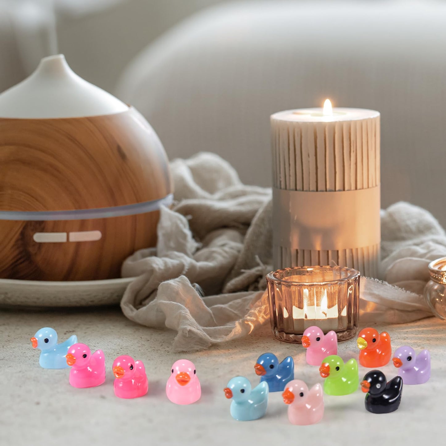 HUADELAIMA 200 Mini Duck Set 20 Colors 10 Each 0.7 x 0.6 x 0.4 Inches Ideal for Dollhouse Mini Fairy Gardens Aquarium Potted Plants Hide and Seek