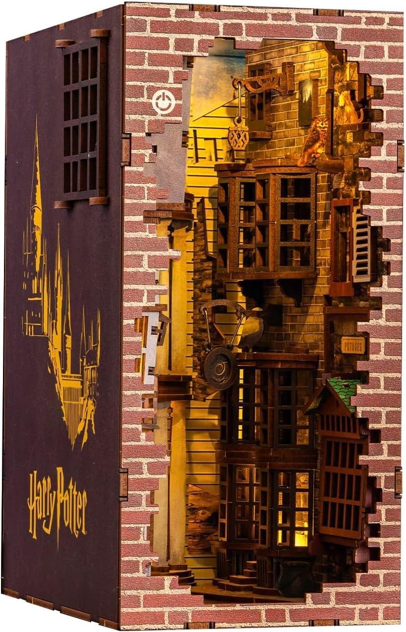 Revell Harry Potter Diagon Alley 3D Book Nook Wooden Puzzle Kit