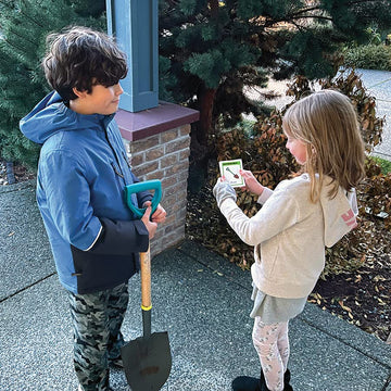 Outset Media Family Scavenger Hunt Card Game Travel Friendly Indoor and Outdoor Family Scavenger Hunt - Ages 6+