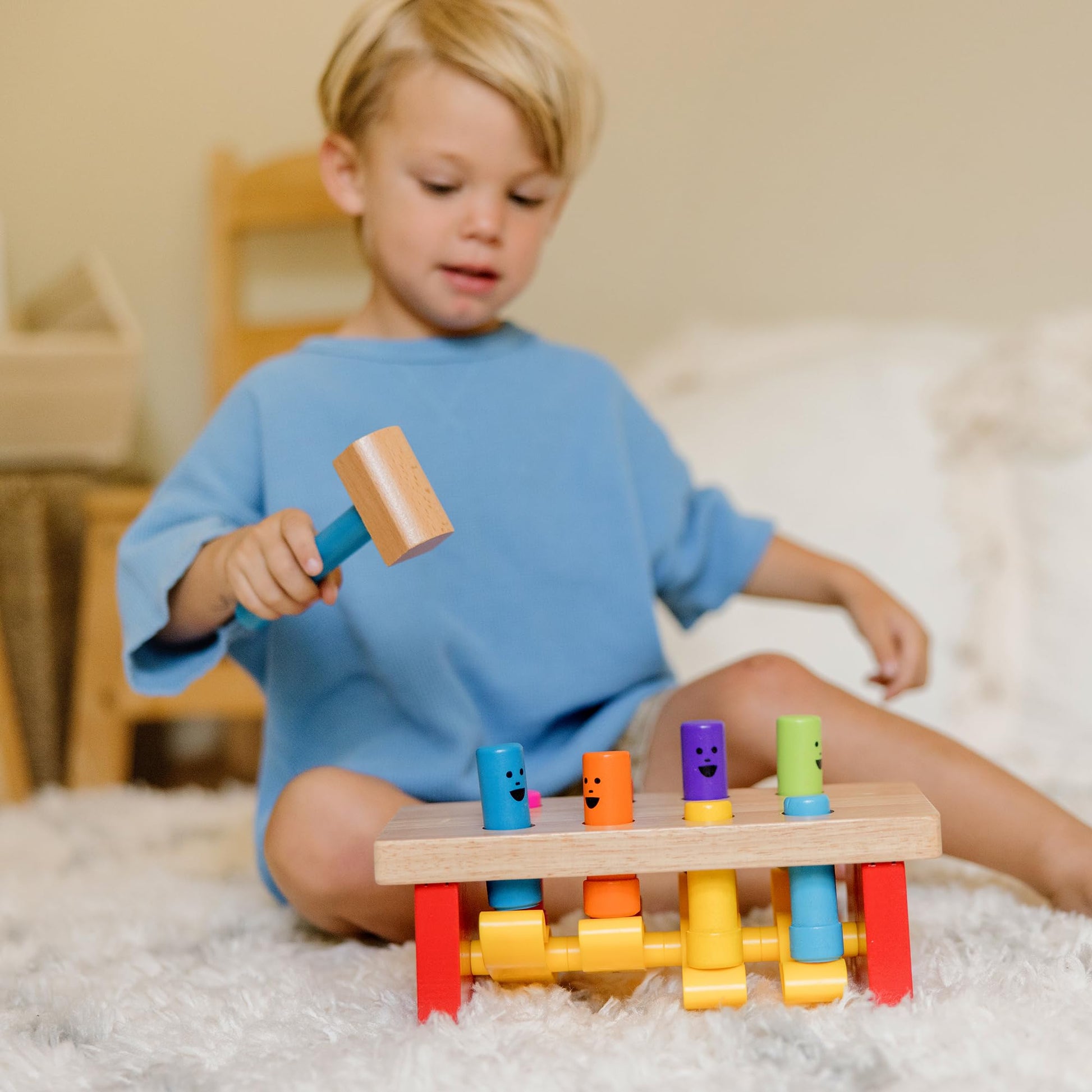 MeMelissa & Doug Deluxe Pounding Bench Wooden Preschool Learning Toy with Mallet Classic Wooden Toddler Toys for Ages 2+Lissa & Doug Deluxe Pounding