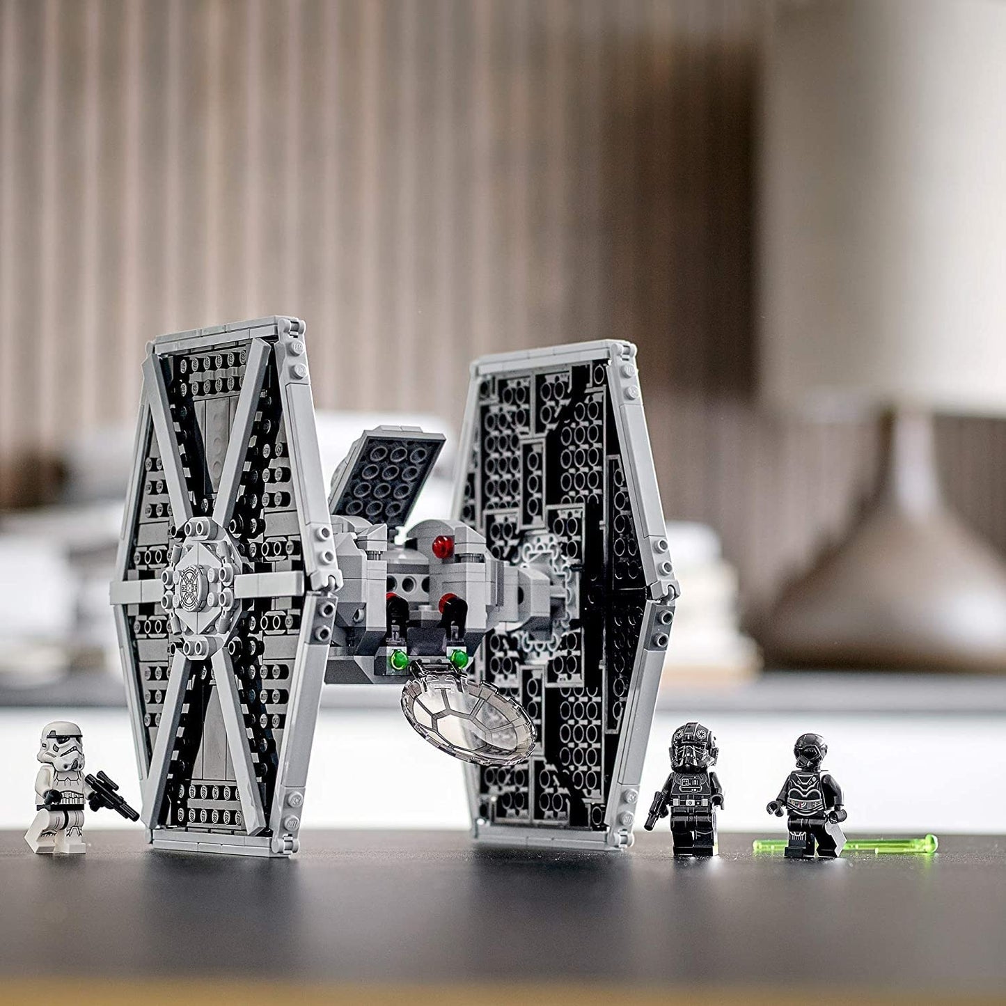 LEGO Star Wars 75300 TIE Fighter Impérial, Jouet, Vaisseau Spatial, Minifigurines, Skywalker