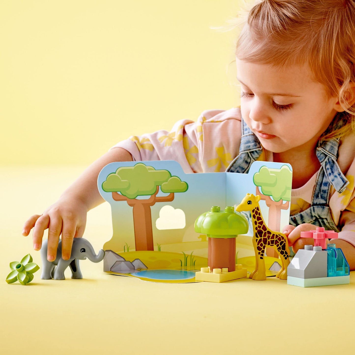 LEGO DUPLO Wild Animals of Africa 10971, Animal Toys for Toddlers, Girls & Boys Ages 2 Plus Years Old, Learning Toy with Baby Elephant & Giraffe