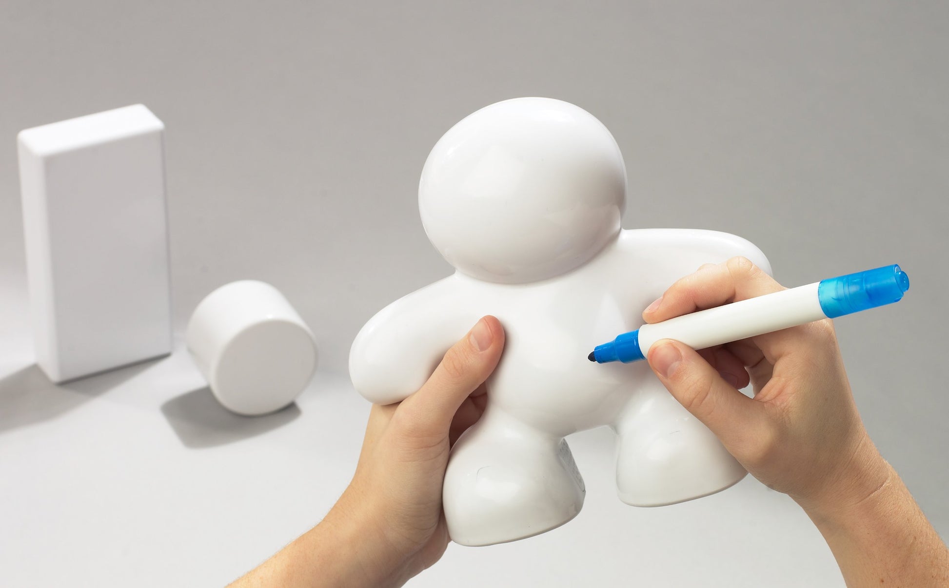 Pictionary Man: Electronic