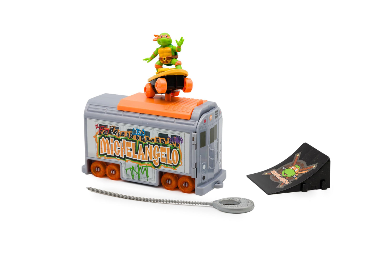 Teenage Mutant Ninja Turtles 5" Switch Kick Subway Launcher Michelangelo Ages 3+ Shredding Action Figure