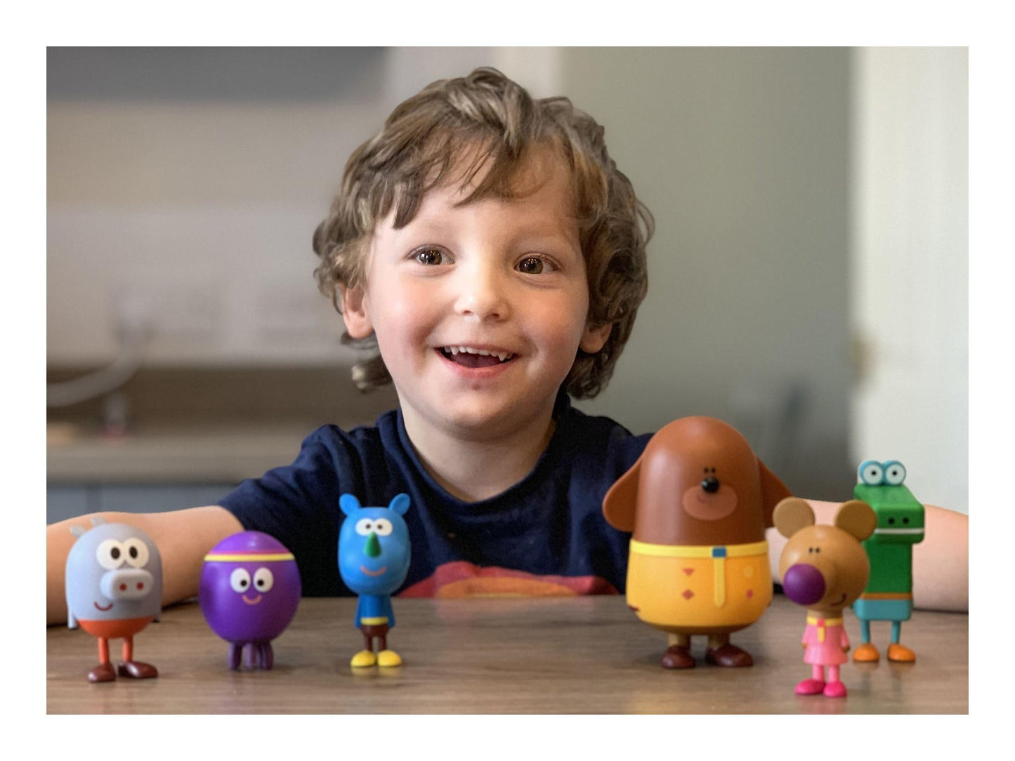 Hey Duggee Figure Set-Duggee and the Squirrels