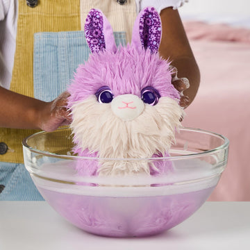 ScruffaLuvs 14cm Bunny Scruff Surprise Plush Toy with Magic Water Reveal + Deluxe Transport Box 29cm