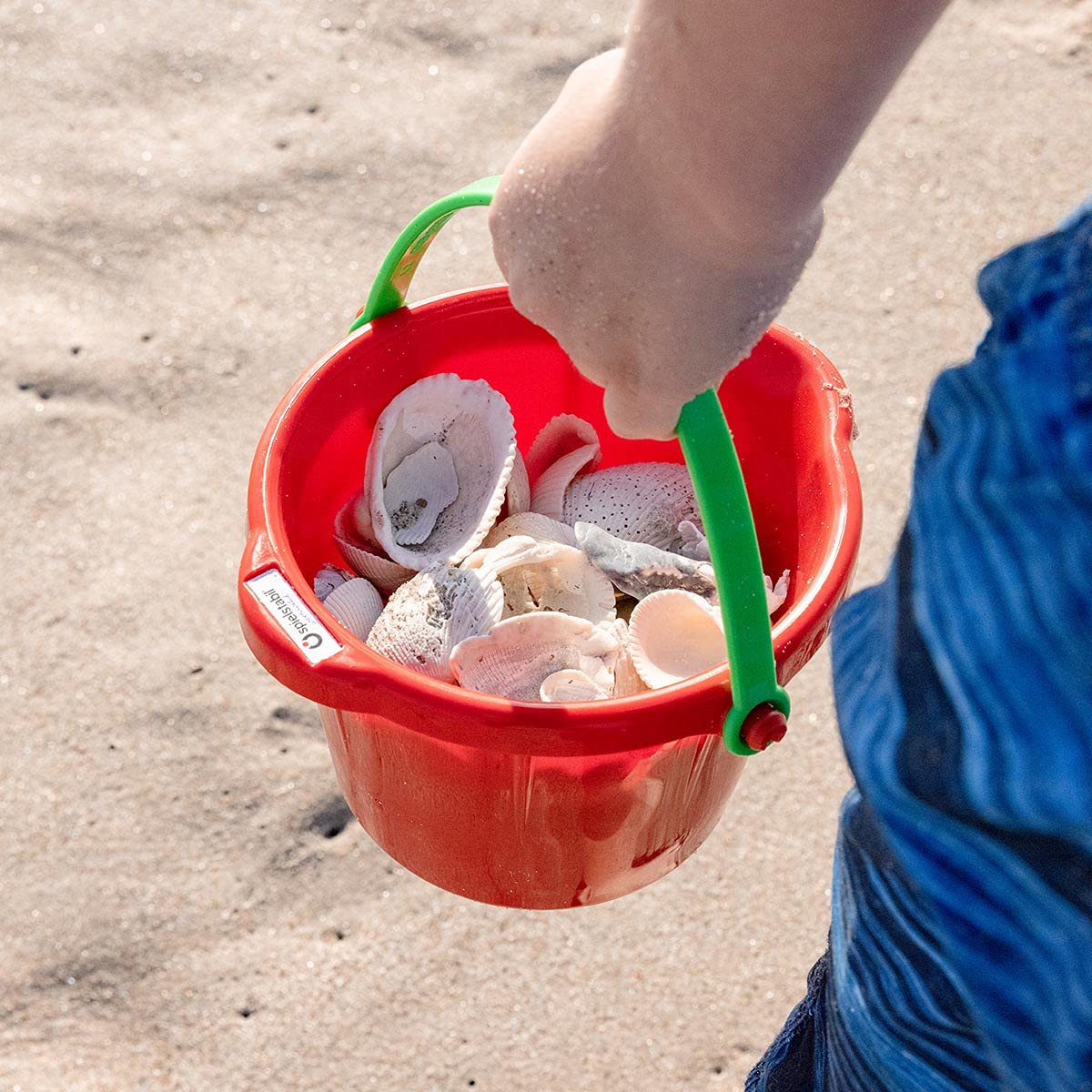 Spielstabil Toddler Sand Toys Bundle - Small Pail, Small Sieve and 2 Small Scoops (Colors Vary - Made in Germany)