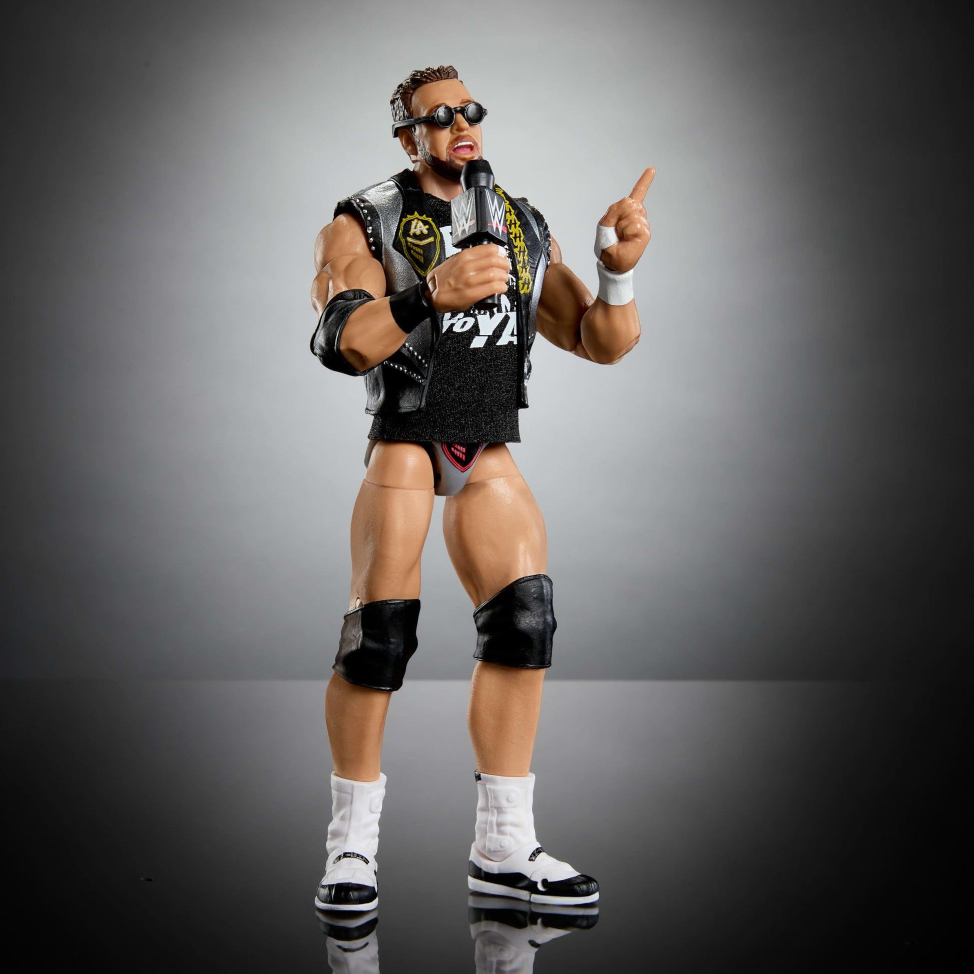 Mattel WWE Ultimate Edition Action Figure & Accessories, 6-inch LA Knight Collectible Set, Swappable Heads & Hands, 30 Articulation Points