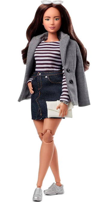 Barbie Signature @BarbieStyle Fashion Doll & Clothing Set, Curvy Brunette with 2 Tops, Skirt, Pants, Coat, Jacket, 2 Pairs of Shoes & Accessories