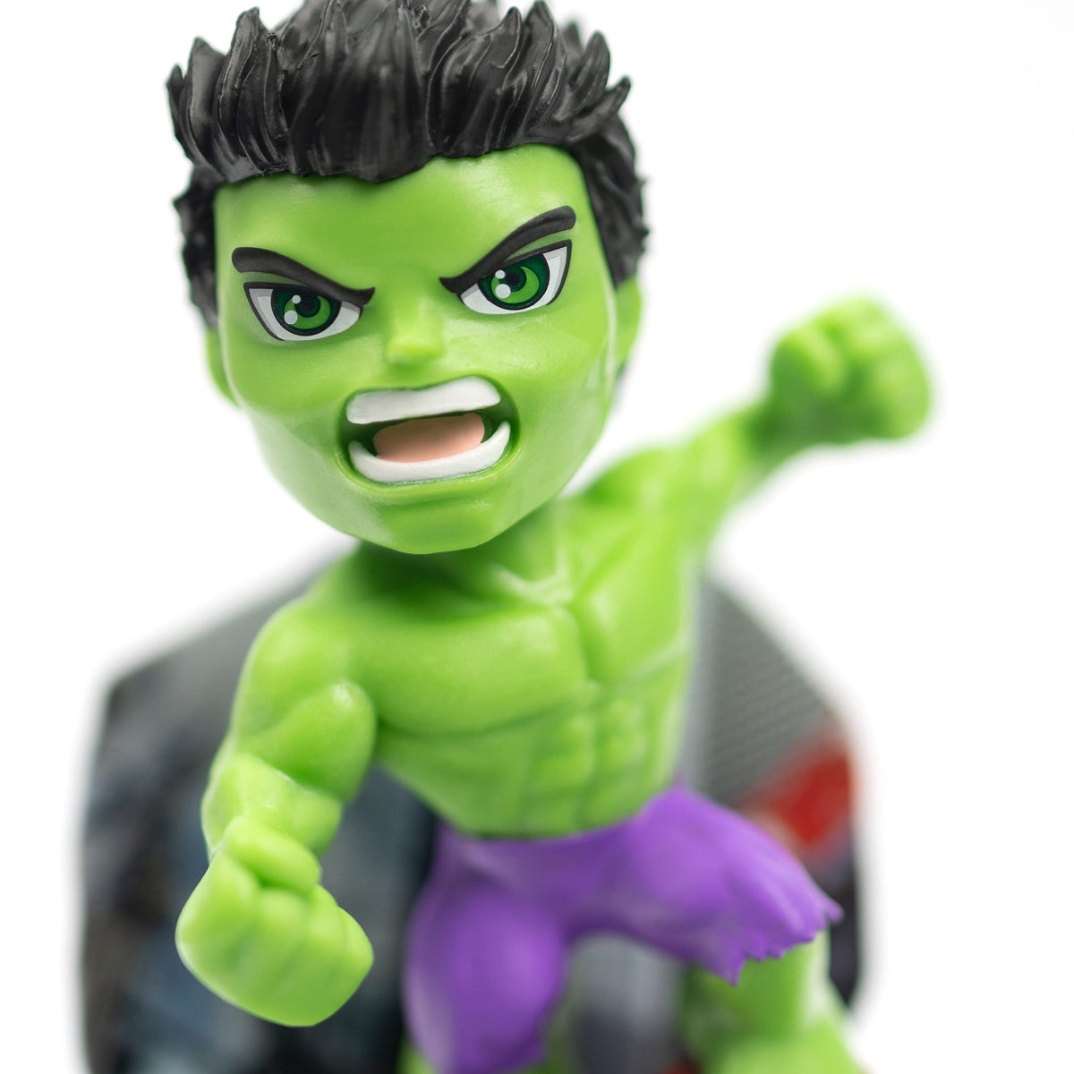 The Loyal Subjects Marvel Superama Hulk with Scenic Diorama & Base