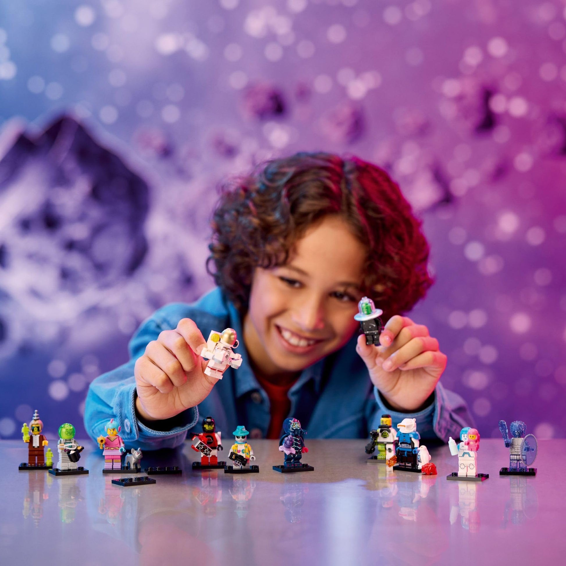 LEGO Minifigures Series 26 Space 6 Pack, Multi Pack of Collectible Minifigures for Kids, Sci-Fi Toy Building Set for Independent Play, Gift Idea for
