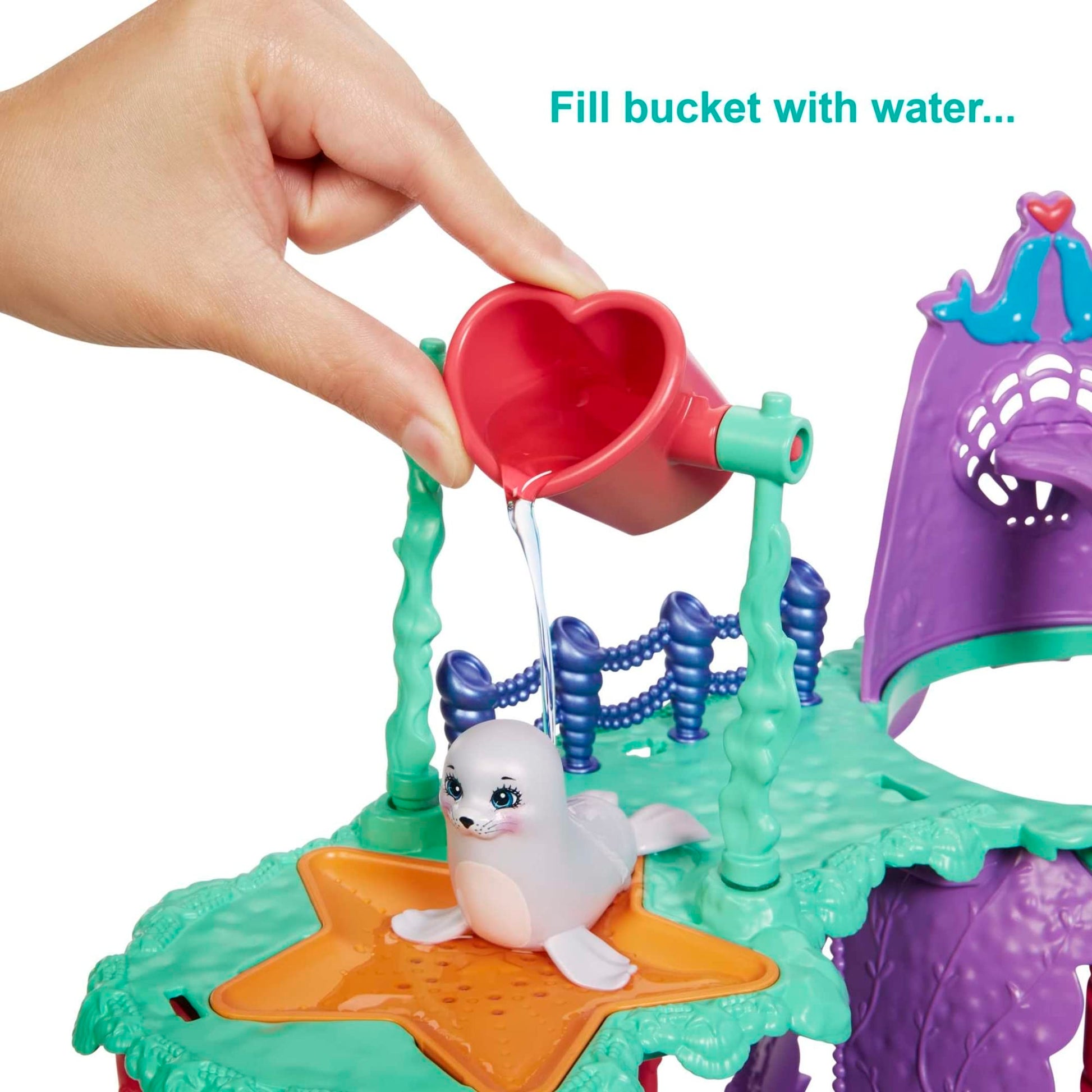 Mattel Enchantimals Ultimate Water Park Playset with Shayda Sea Lion Small Doll, 4 Animal Figures & Accessories, Ocean Kingdom Set with Water Features