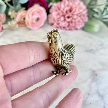 Aorvoras Miniature Hen Chicken Figurine, Brass Hen Chicken Figurines, Retro Hen Chicken Statue Ornament, Dollhouse Miniature Hen Chicken, Mini Micro