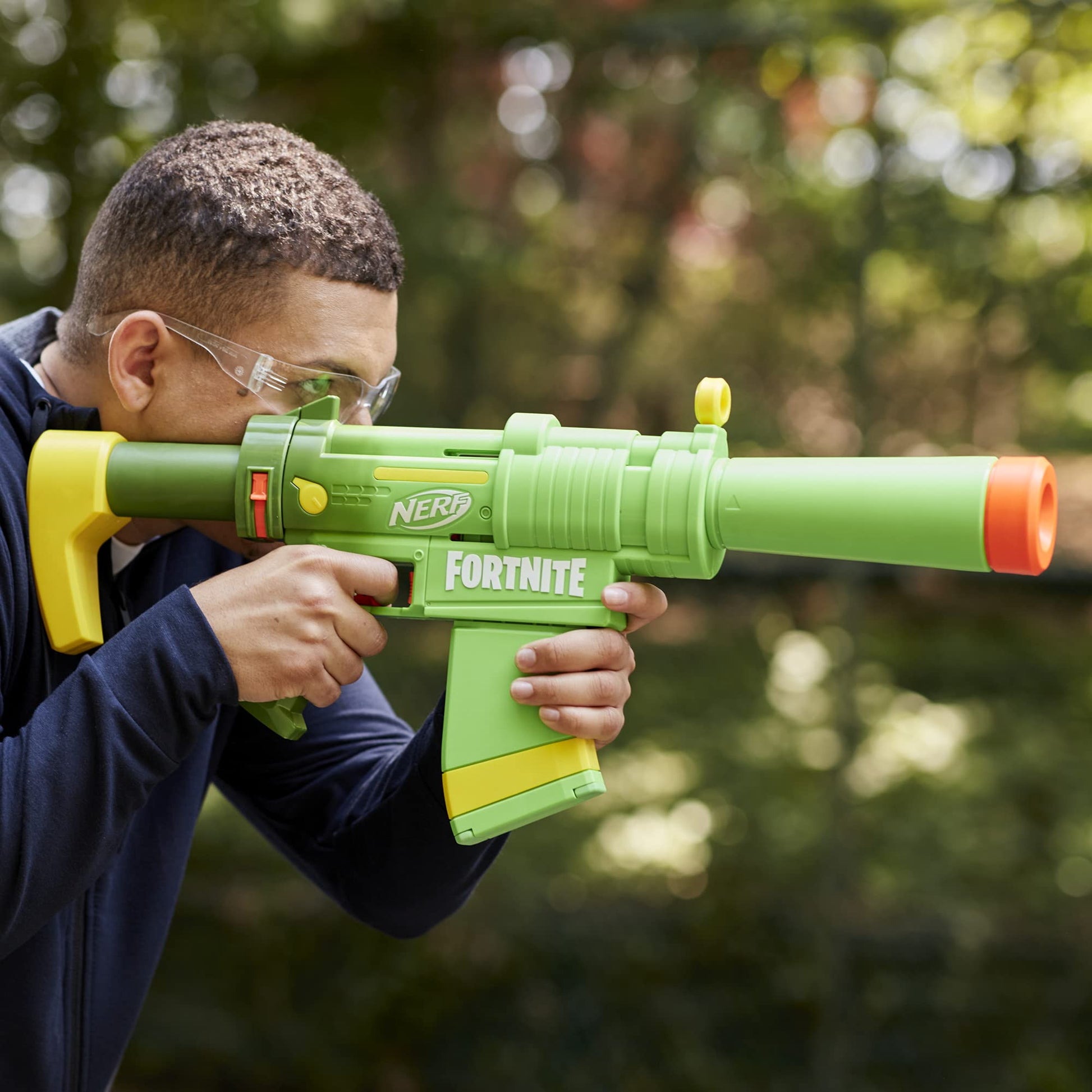 Nerf Fortnite SMG-Zesty Blaster, 10 Nerf Elite Darts, 10-Dart Clip, Removable Stock & Barrel, Fortnite Gifts for Boys & Girls