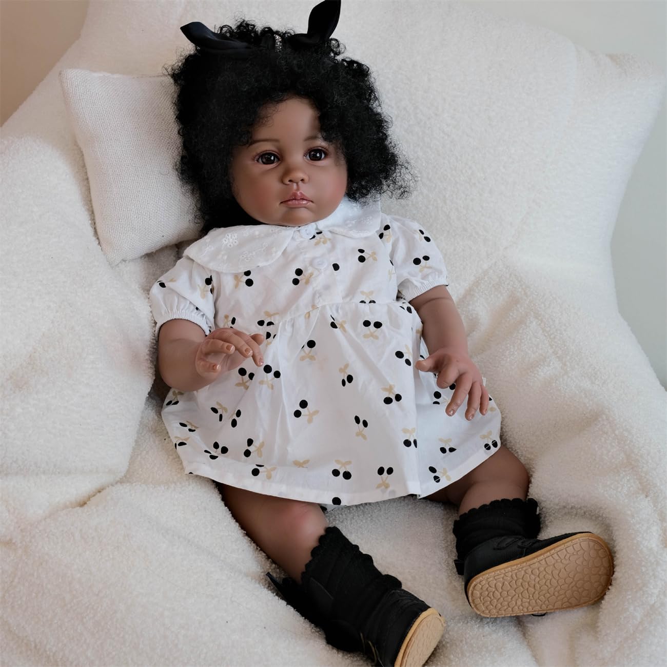 GYCV Lifelike Reborn Toddler Dolls Black Girl 24 Inch Reborn Baby Doll Curly Hair Realistic Black Toddler Dolls Girl Real Life Baby Doll Toys with
