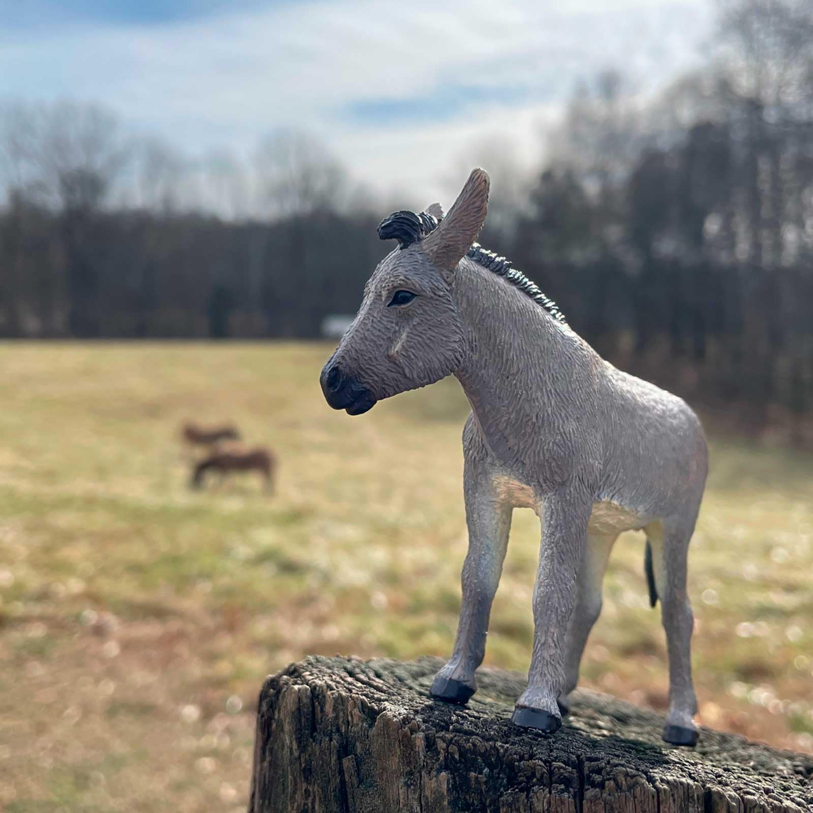Safari Ltd. Donkey Figurine - Lifelike 4" Farm Animal Figure - Educational Toy for Boys, Girls, and Kids Ages 3+