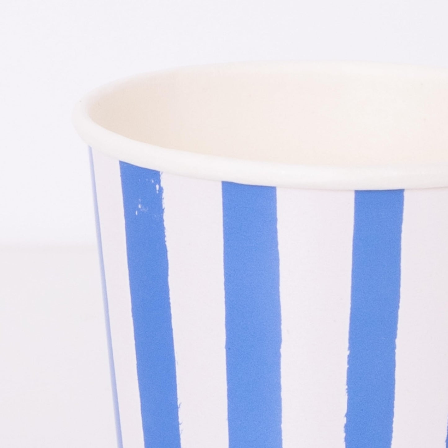 Meri Meri Striped Cups for Parties (Pack of 8), Disposable Paper Cups, Sized for Kids & Adults, Ideal for Hot or Cold Party Drinks, 9oz Capacity