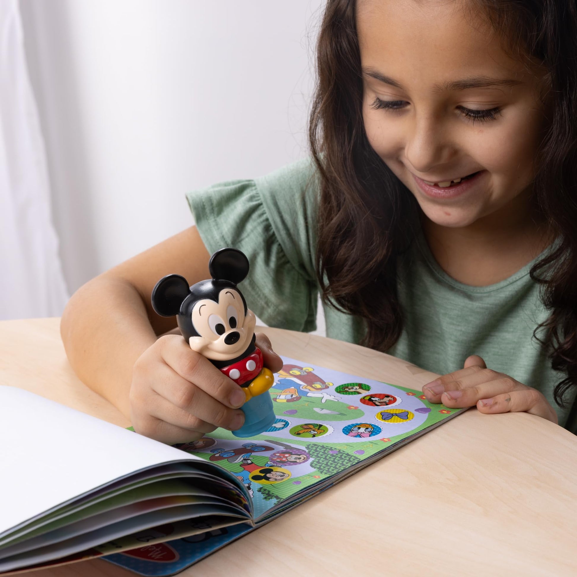 Melissa & Doug Sticker Wow!™ 24-Page Activity Pad and Sticker Stamper, 300 Stickers, Arts and Crafts Fidget Toy Collectible Character - Disney Mickey
