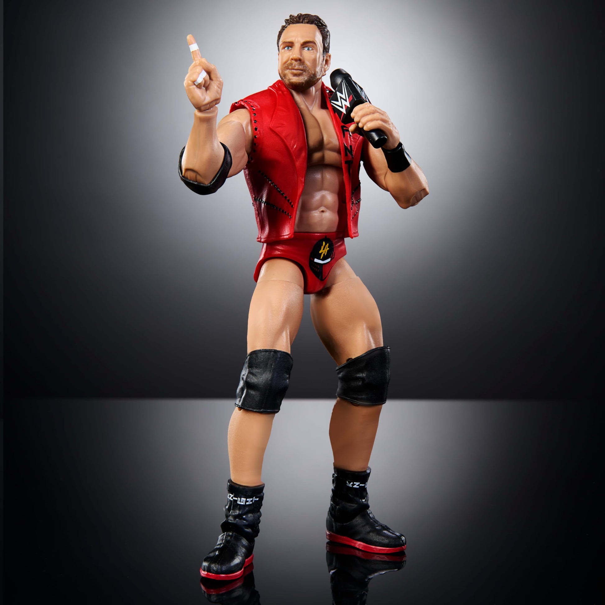 Mattel WWE Elite Collection Top Picks Action Figure & Accessories Set, LA Knight 6-inch Collectible with Swappable Hands, Ring Gear & 25 Articulation
