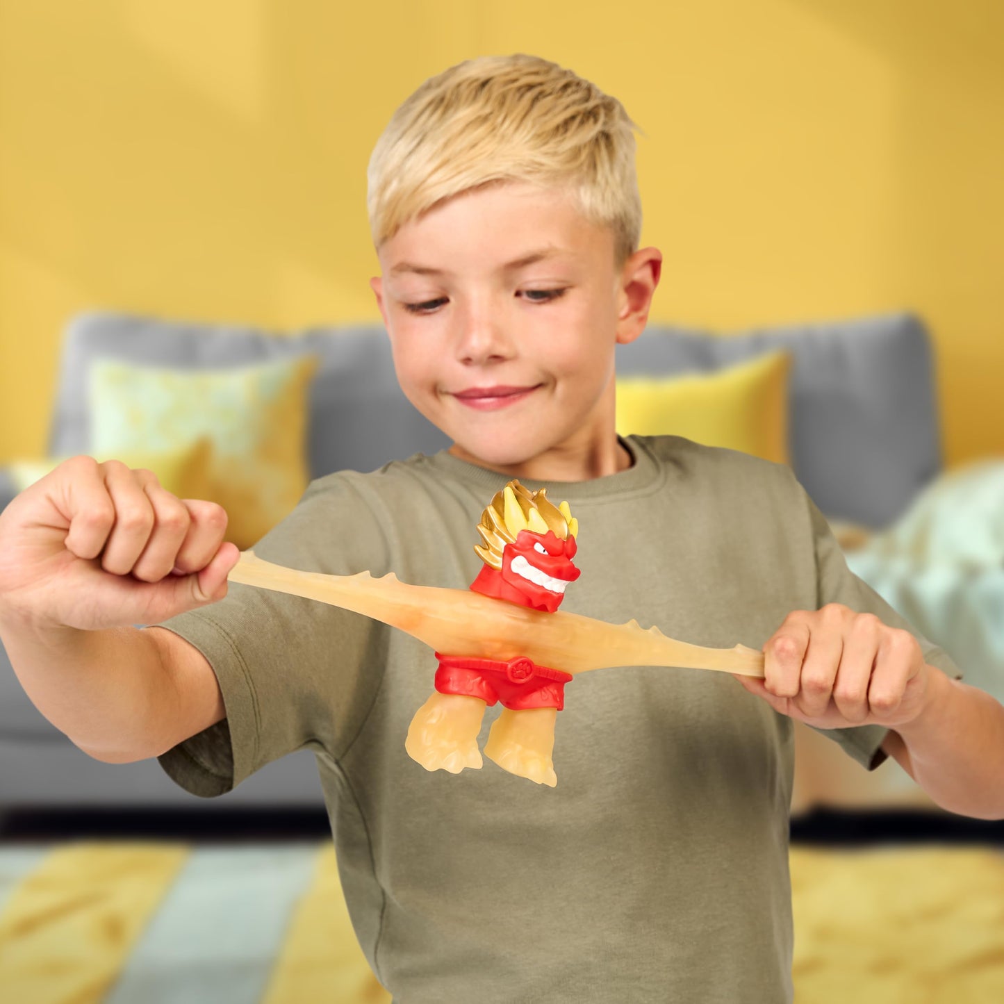 Heroes of Goo Jit Zu Hero Creator with 3 Unique Goo Fillings, Mix, Fill & Create Your Own Stretchy Glow-in-The-Dark Blazagon Action Figure, Play Again