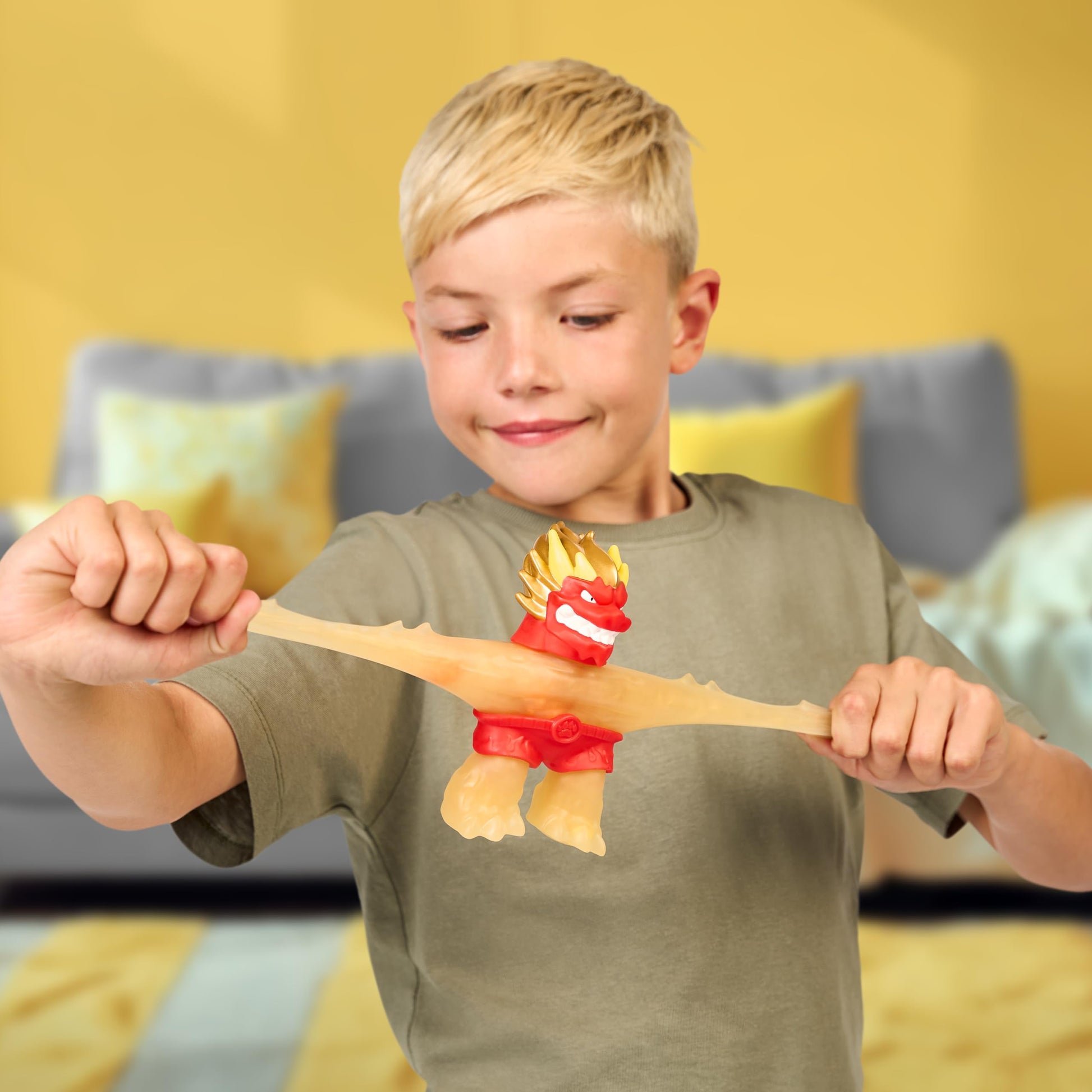 Heroes of Goo Jit Zu Hero Creator with 3 Unique Goo Fillings, Mix, Fill & Create Your Own Stretchy Glow-in-The-Dark Blazagon Action Figure, Play Again