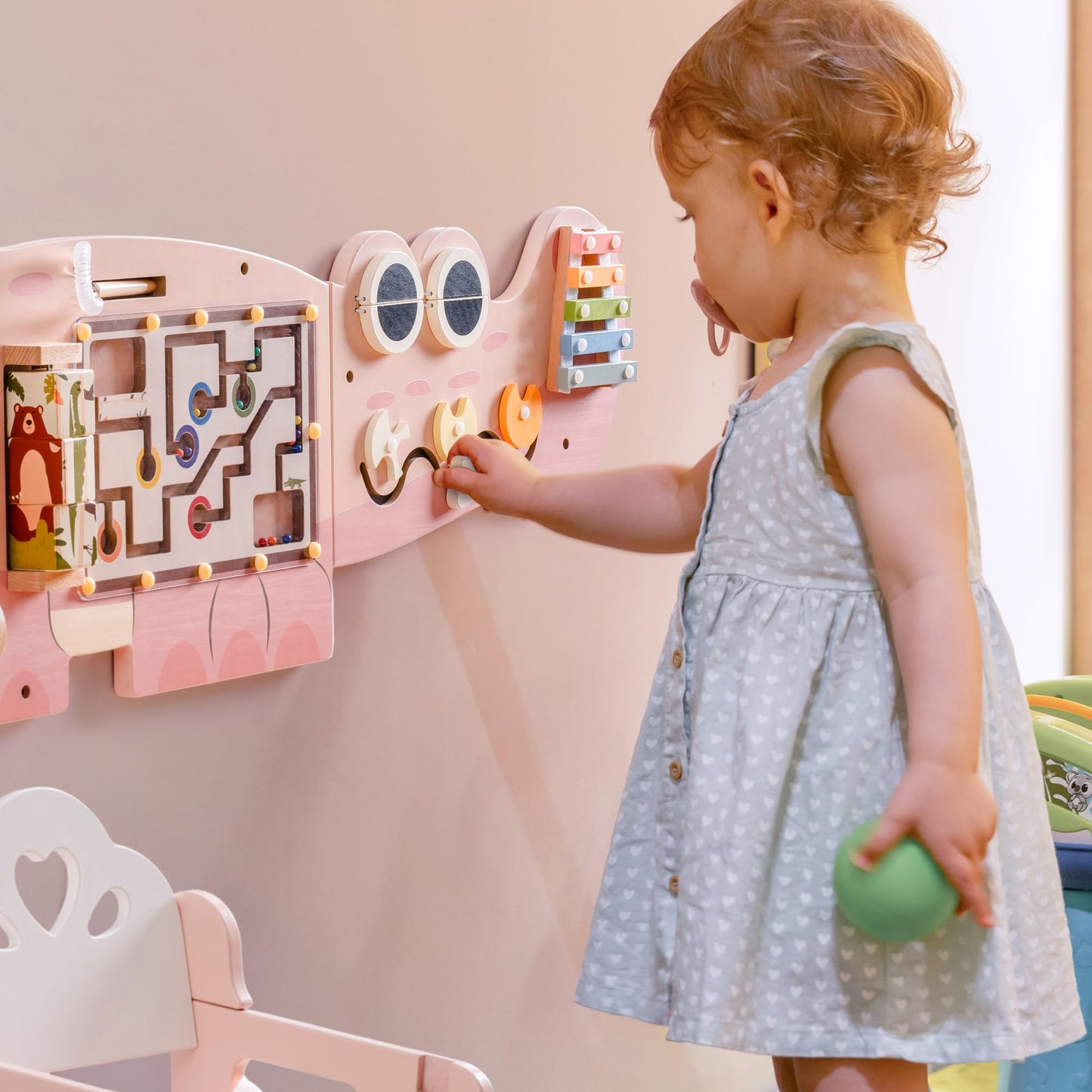 ROBOTIME Crocodile Busy Board Wall Panels for Toddlers, Pink Montessori Sensory Activity Board, Montessori Sensory Wall-Mounted Learning Center Toy