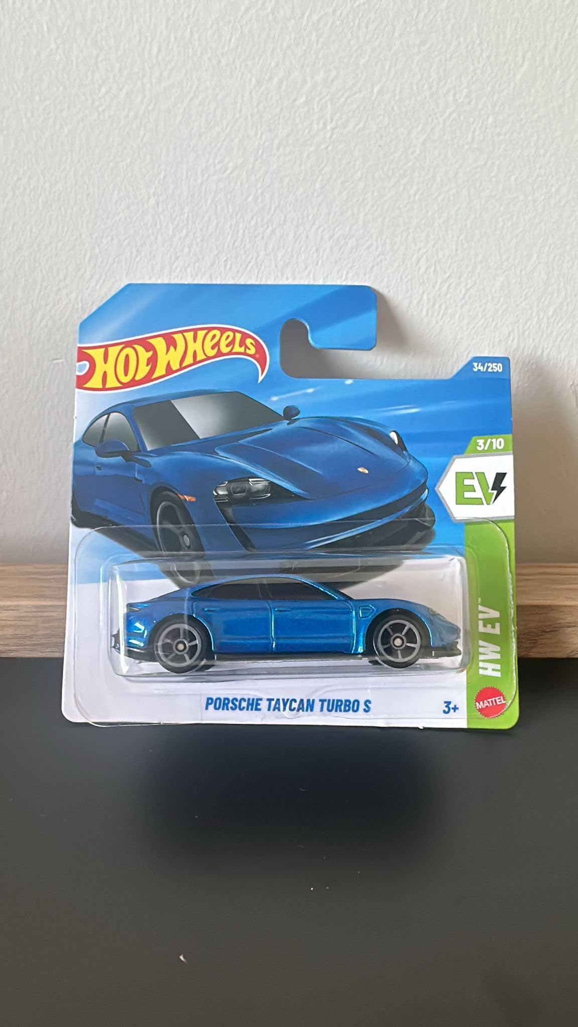 Hot Wheels Lime Green Corvette C7 Z06 Convertible 34/250 Exclusive 4/10