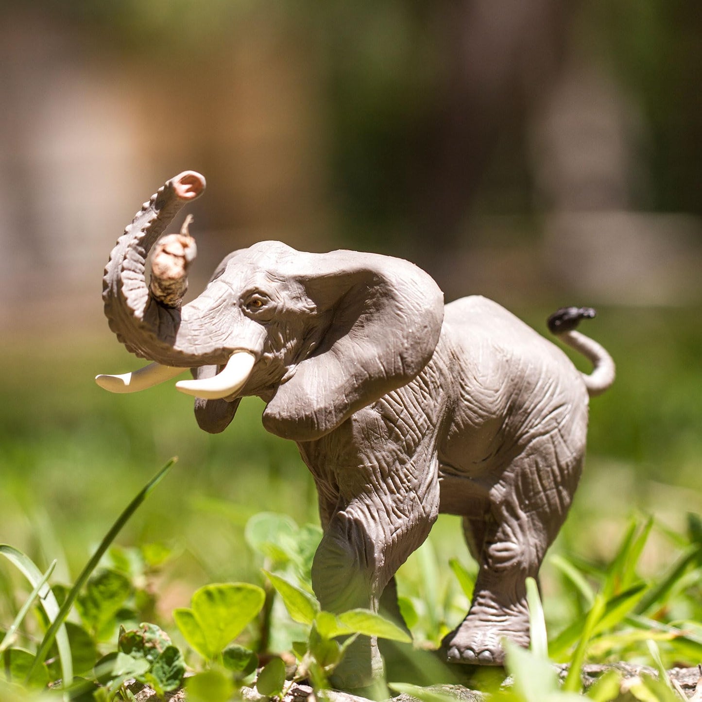 Safari Ltd. African Elephant Figurine - Detailed 6.25" Plastic Model Figure - Educational Toy for Boys, Girls & Kids Ages 3+