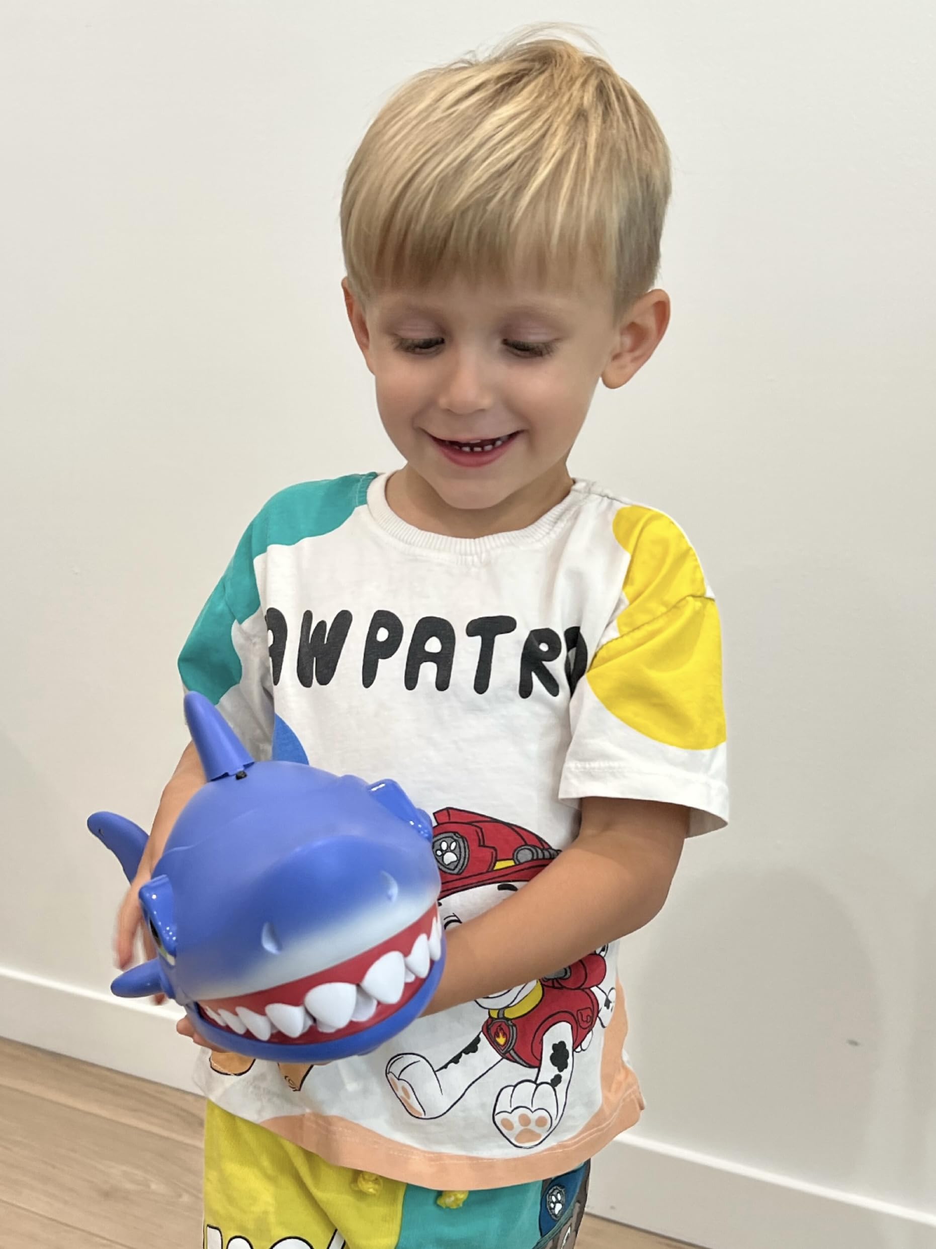 Remote Control Shark Toy for Kids | Rechargeable RC Shark Robot with Realistic Biting & Swimming Action, Interactive Electronic Pet for Boys & Girls