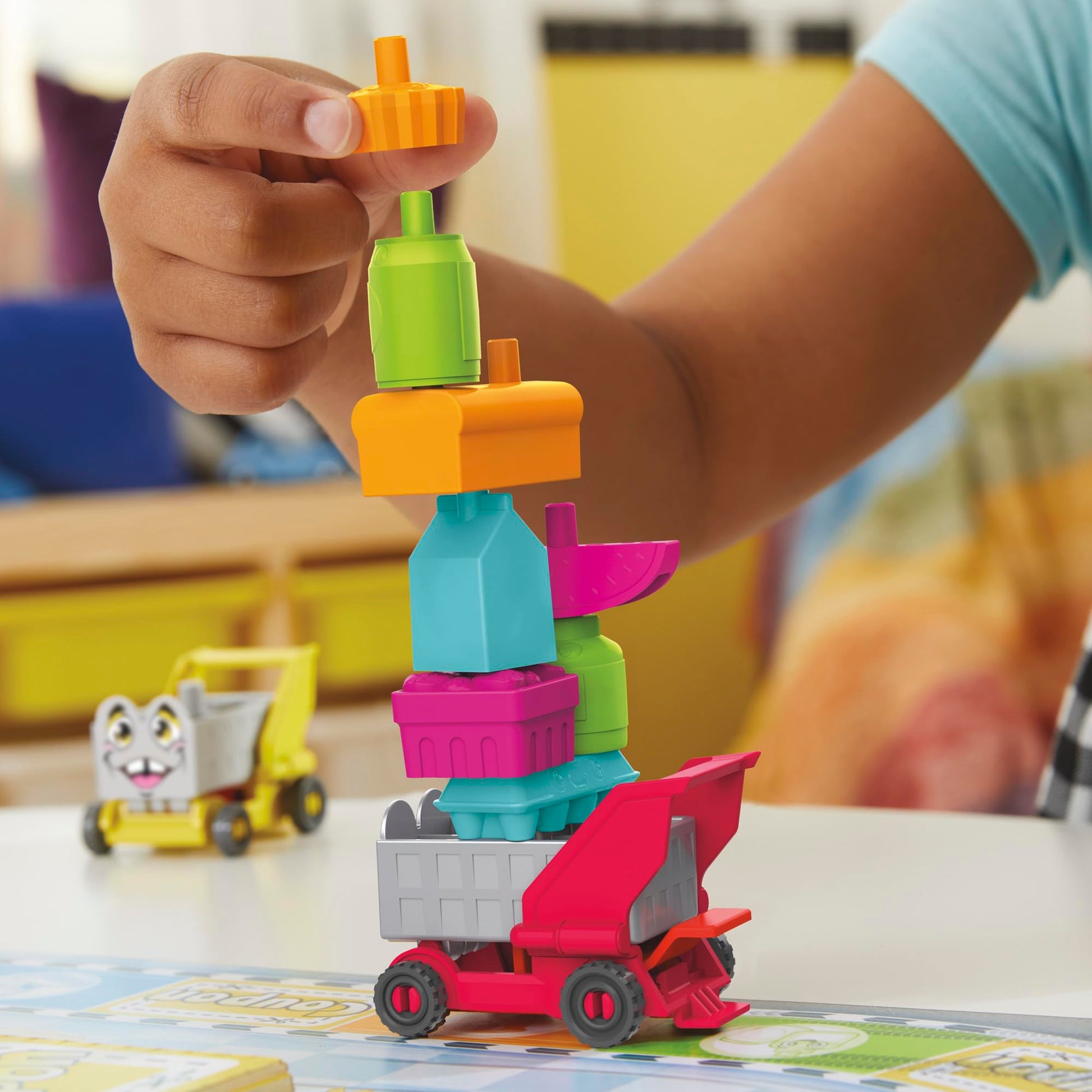 Grocery Go Karts Board Game for Preschoolers and Kids Ages 4 and Up, Building Game with Mini Groceries, Preschool Games for 2-4 Players
