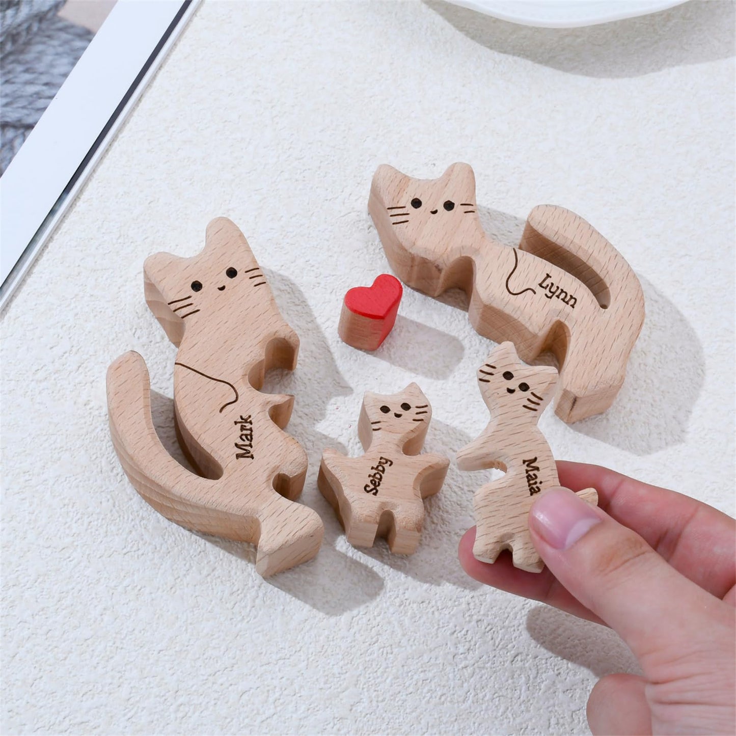 Personalized Wooden Puzzle with 2-8 Family Name,Wooden Cat Puzzle,Customizable Wooden Puzzle for Home Decor and Thoughtful Gifts,Birthday for Mom, Dad