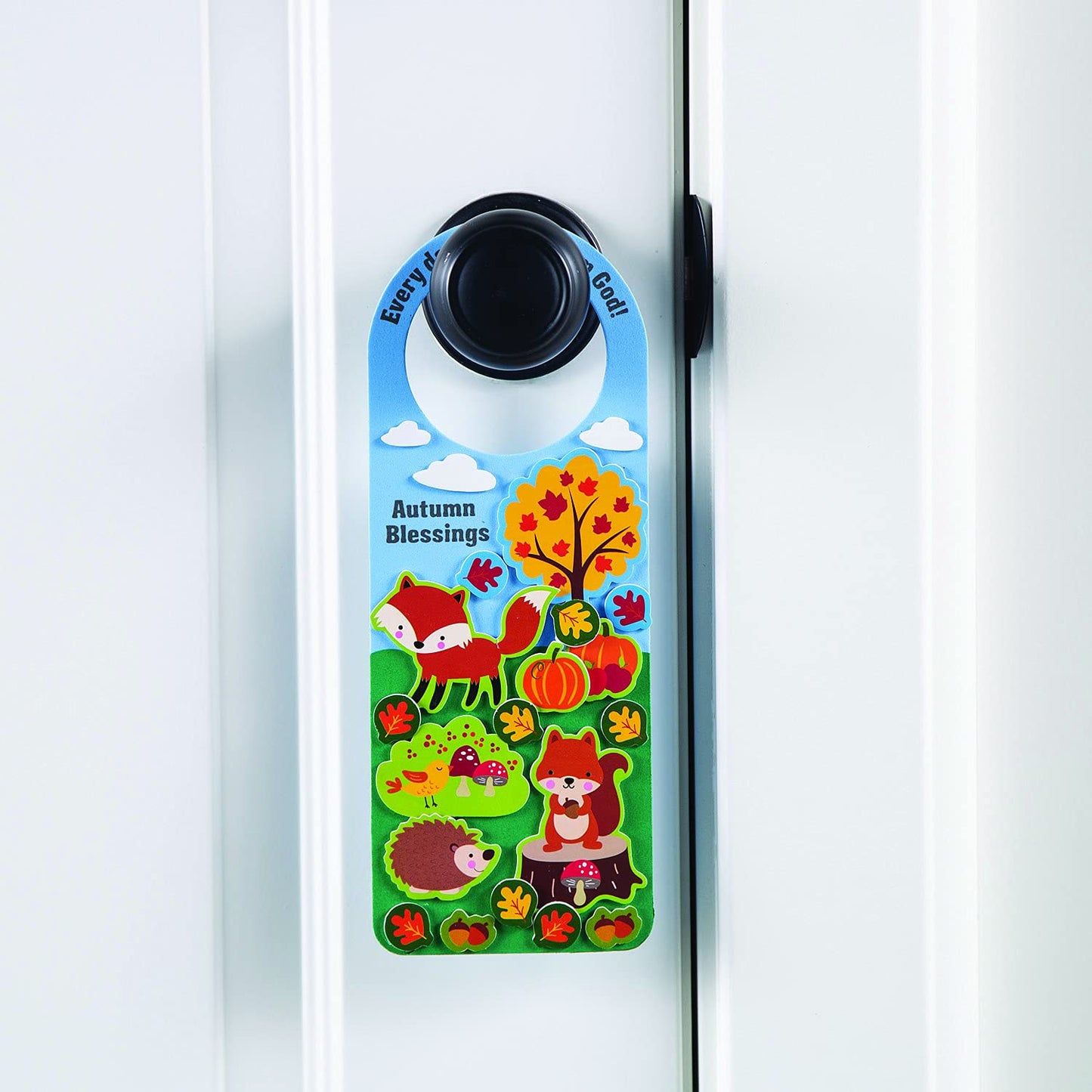 Fun Express Faith Fall Animal Door Hanger CK - Craft Kits - 12 Pieces
