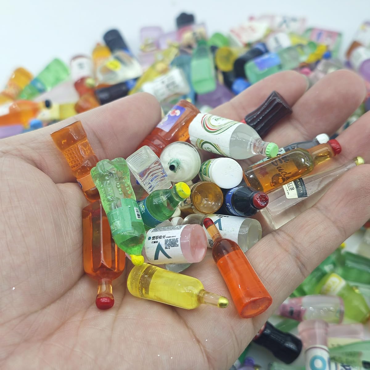 Nuanmu Miniature Food Drink Bottles Pretend Play Kitchen Game Party Toys (Random 20pc Bottles)